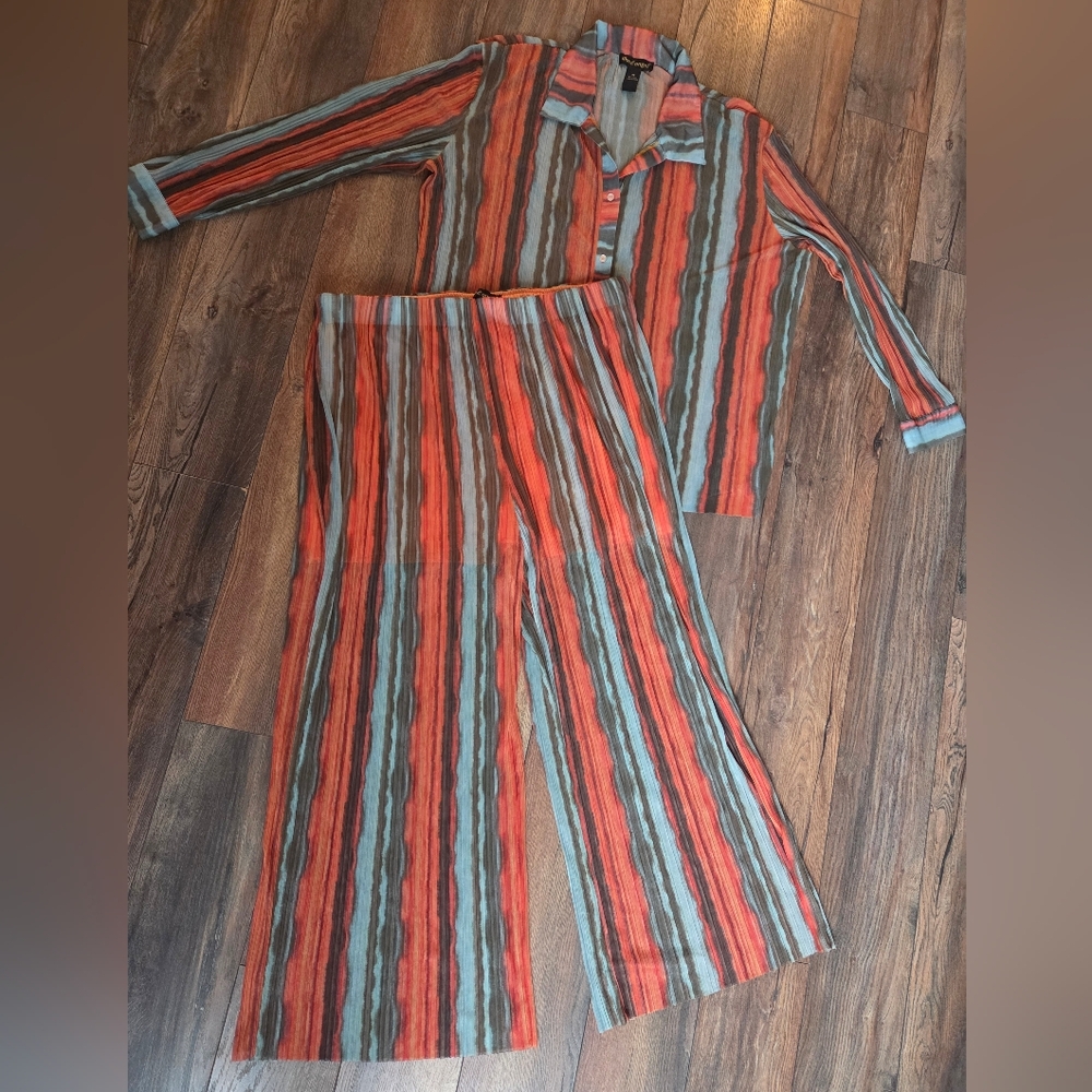 Resortcore Sheer Pleated Coordinated Shirt And Pant Set With Short Lining